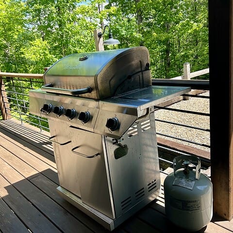 Propane Grill - The Cove at Fairview - Vacation Rentals - Asheville, NC