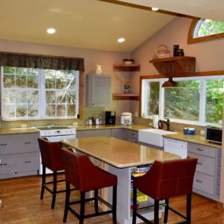 The Huntley Cabin Kitchen - The Cove at Fairview Vacation Rentals - Asheville NC