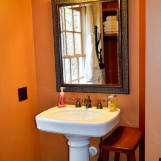 All bedrooms have attached bathrooms - The Cove at Fairview - Vacation Rentals- Asheville, North Carolina
