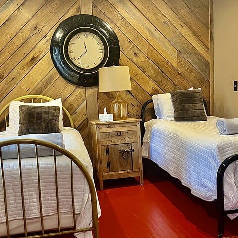 The western bedroom features two single beds - The Cove at Fairview - Vacation Rentals - Asheville, NC