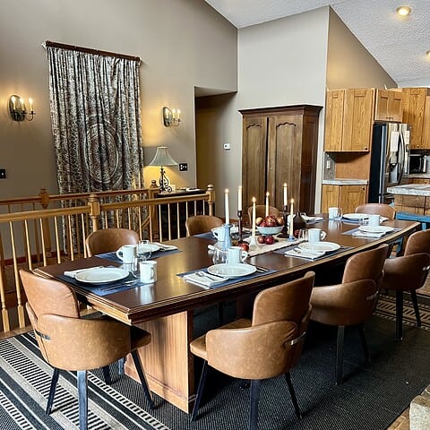 The dining area and kitchen have an open layout - The Cove at Fairview - Vacation Rentals - Asheville, NC